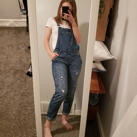 Aeropostale Denim - Aeropostale Dark Wash Ripped Denim Overalls Aeropostale Denim - Aeropostale Dark Wash Ripped Denim Overalls